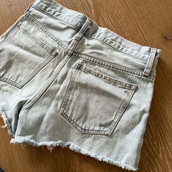 Madewell Relaxed Denim Shorts in Cedarcroft Wash - Picture 9 of 9